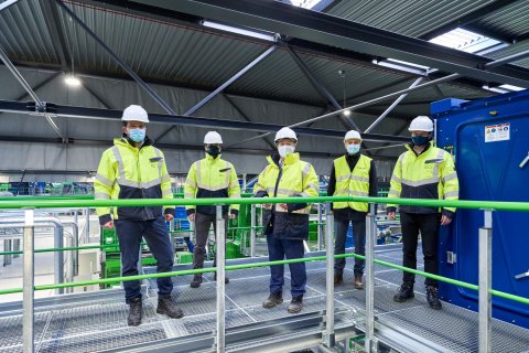Evergem1_Gruppe-Anlage-Maske-scaled