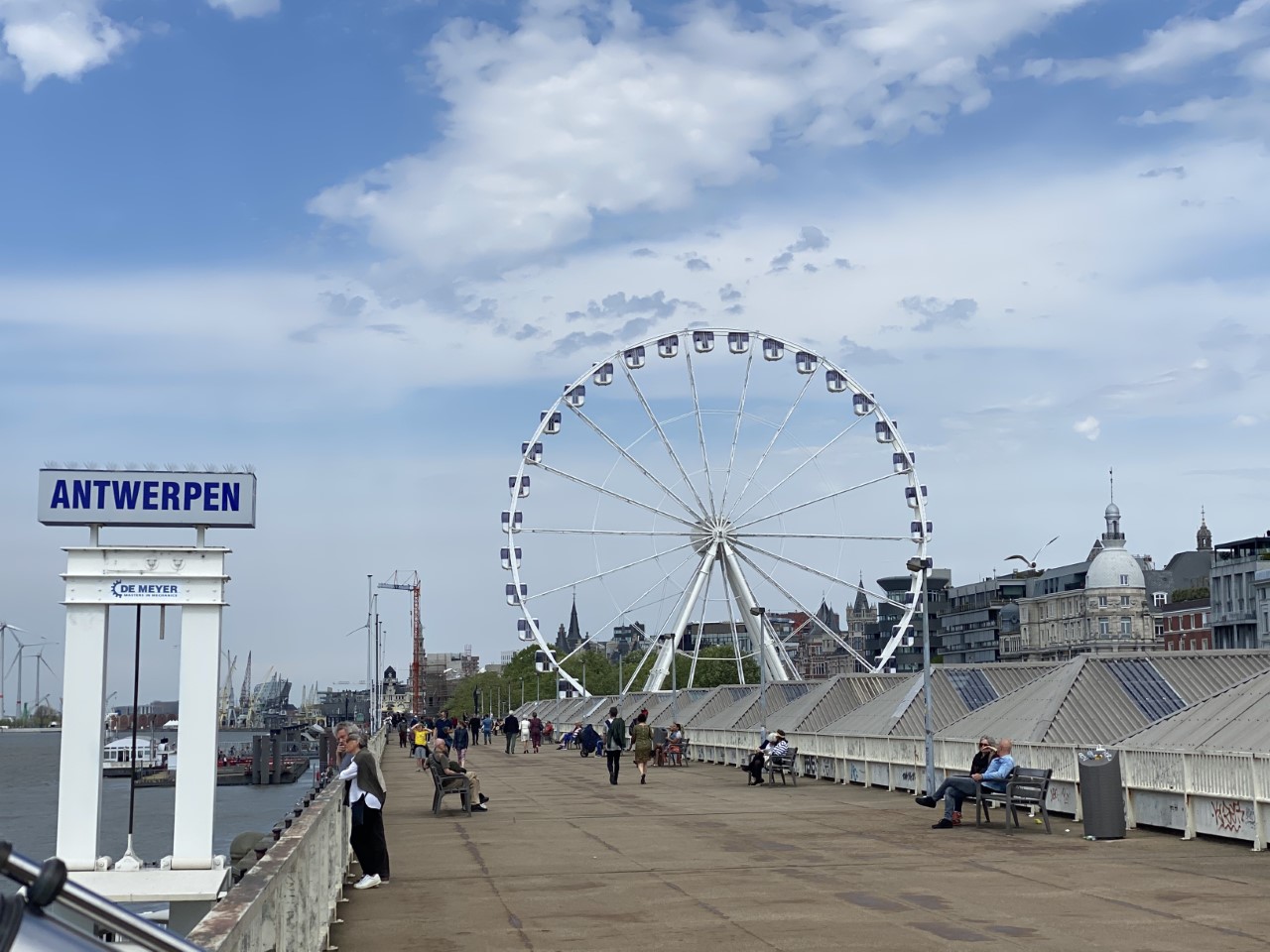 Ontbijt met bubbels in Antwerps reuzenrad Made in