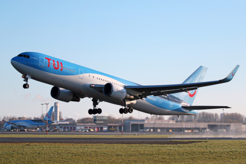 TUI fly