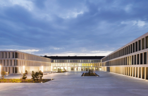 AZ Groeninge avondbeeld