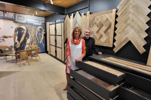 Luc De Wijn en zijn echtgenote Tilly Claes van De Wijn Parket Projecten. Foto bar