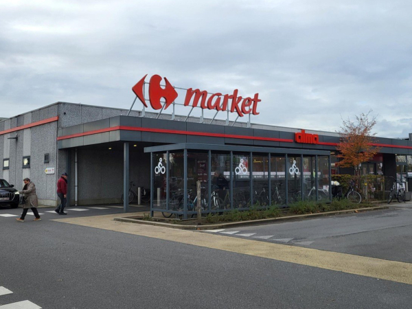 Alma-warenhuizen stoten volgend voorjaar hun textielafdelingen af