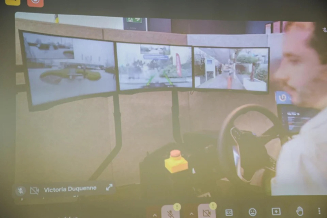 Een zicht op de bestuurdersconsole op afstand
