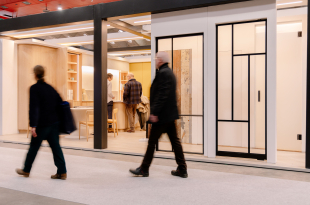 De woon- en interieurbeurs Wonen in de Nekkerhal in Mechelen