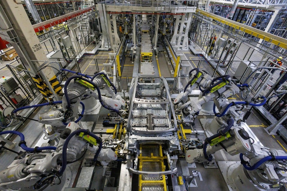 Stakingen leggen productie in heel wat bedrijven stil