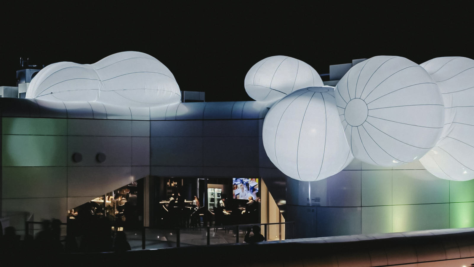 Delta Light Osaka – Pers – Beeld -3