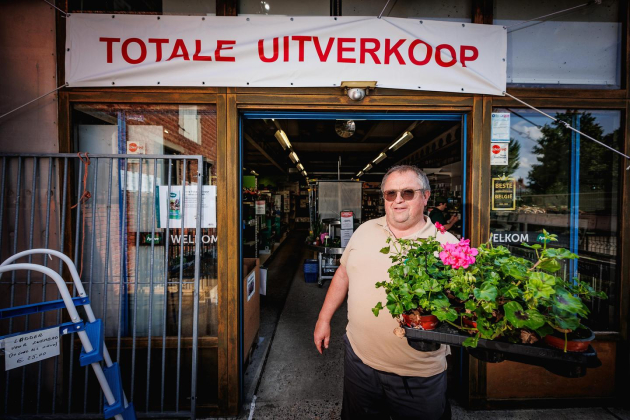 Walter gaat met pensioen aveve in Hombeek sluit (2)