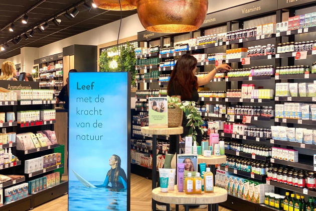 Holland and Barrett in de Veldstraat