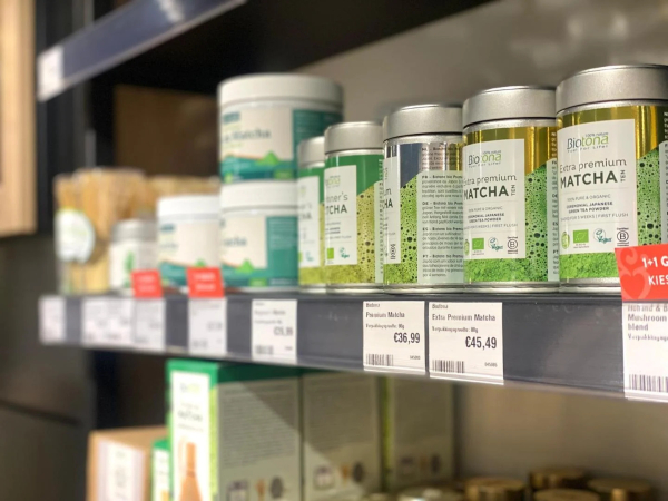 Holland and Barrett in de Veldstraat Matcha
