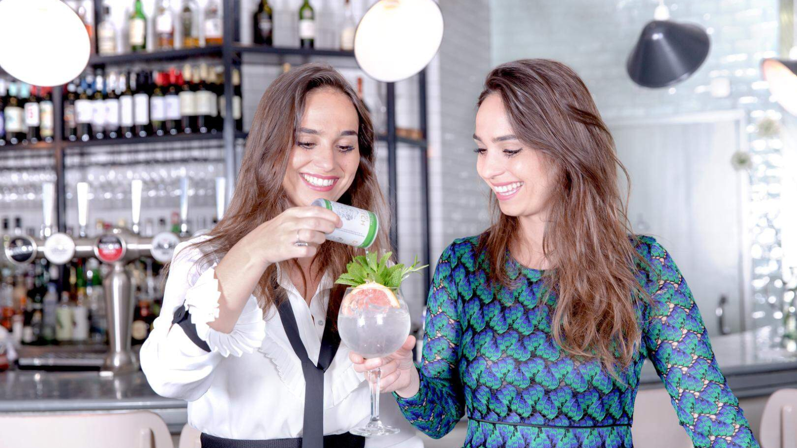 Joyce en Raissa