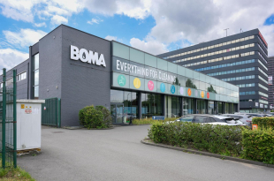 Schoonmaakgroothandel Boma verhuist magazijn en 48 jobs naar Nederland