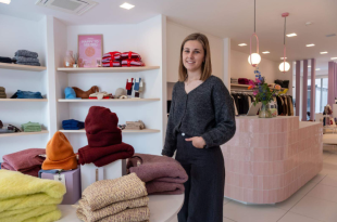 Cato Van Aken van kledingwinkel Poline in Puurs