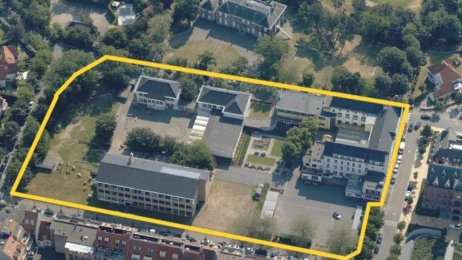 Knokke MAKZ aan het Alfred Verweeplein_