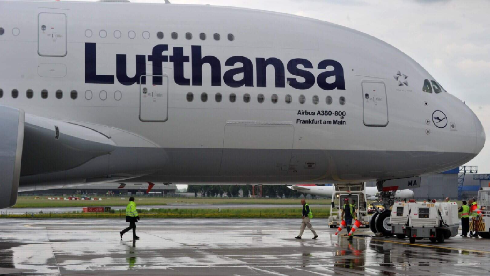 Lufthansa wil tegen 2030 zowat 4.000 banen schrappen.