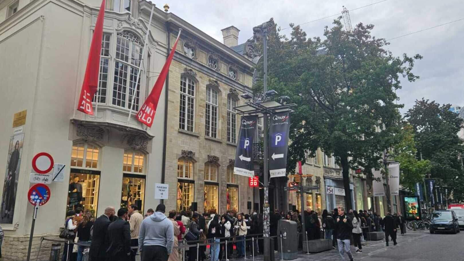 Nieuwe Uniqlo opent in historisch Osterriethuis op de Meir