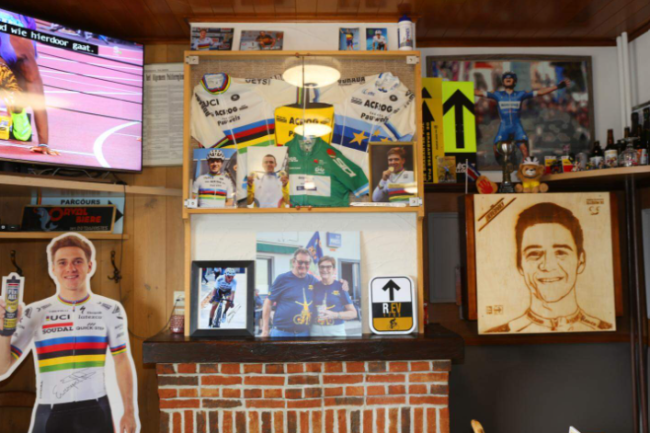 Supporterscafé Remco Evenepoel in Schepdaal