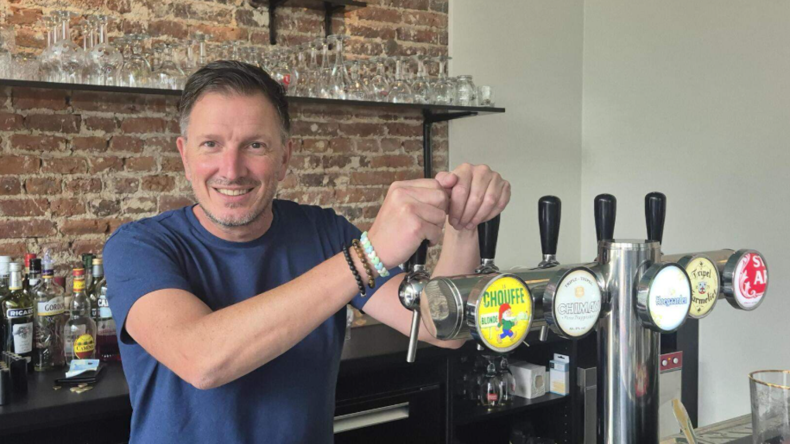 Tim Mans opende Pastis in Tienen.