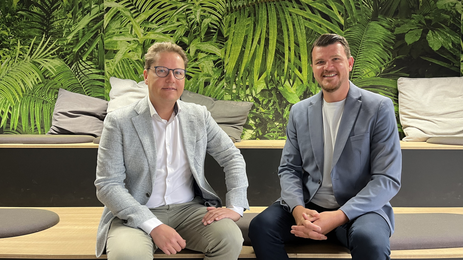 Yves Van Meirvenne, directeur Portilog en Robin Pauwels,