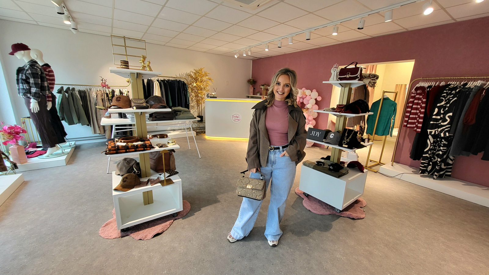 Beautique Veronique Schelle