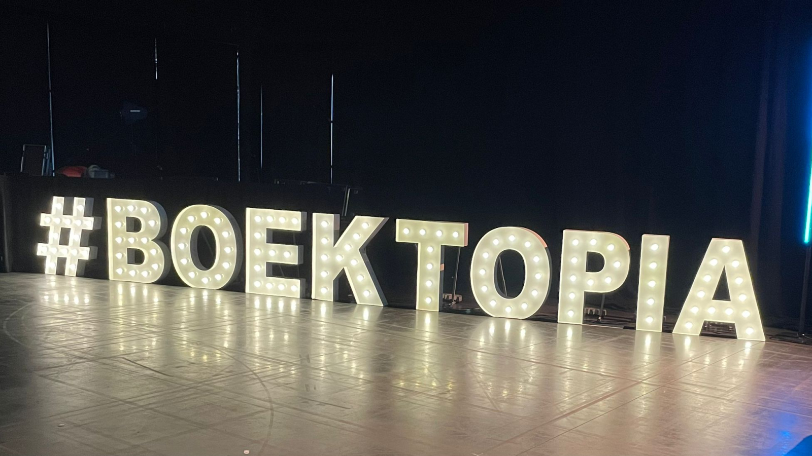 Boektopia lichtreclame