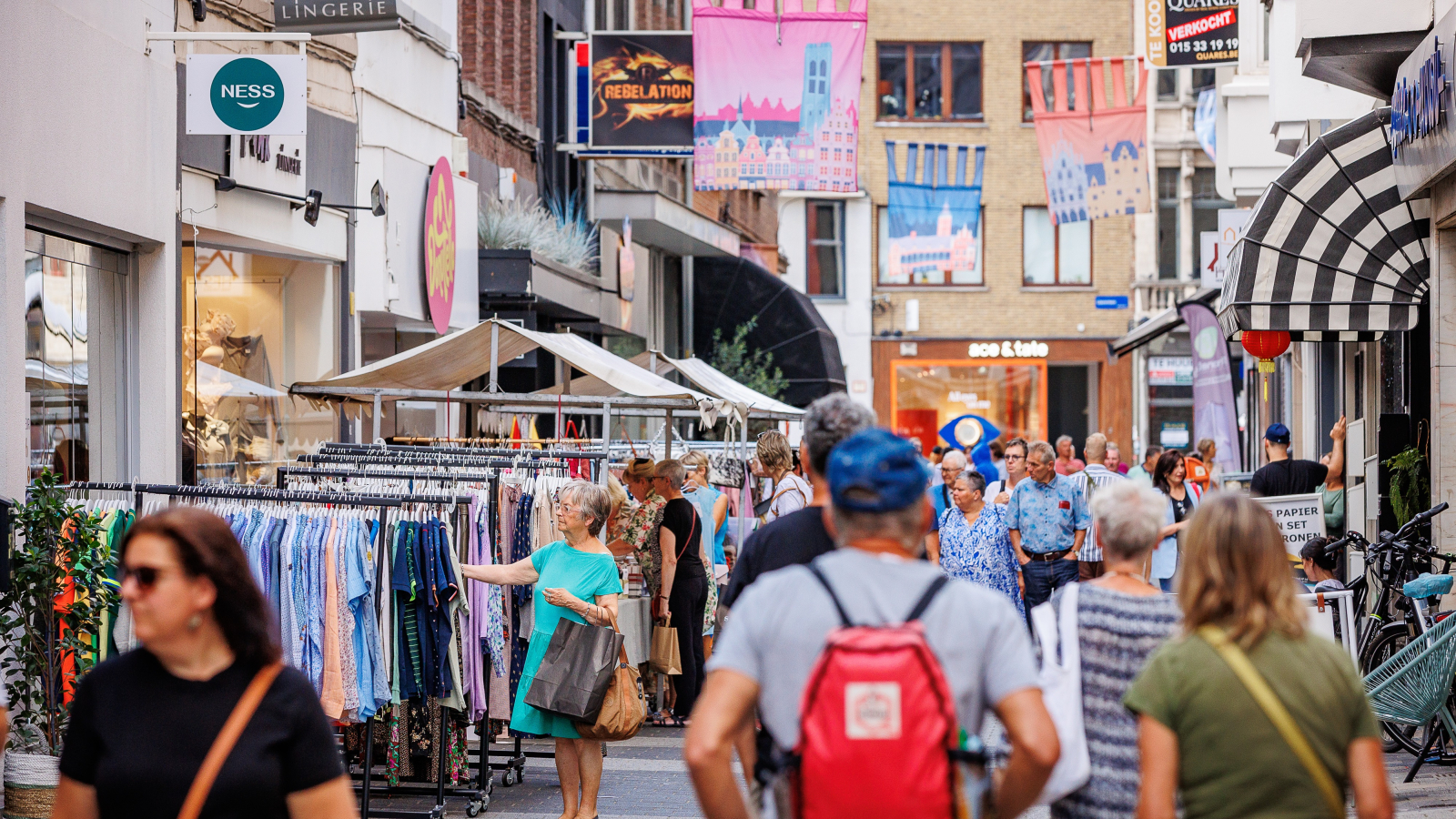 © Dirk Vertommen – 1024150 Sfeerbeeld IJzerenleen en Geitestraat