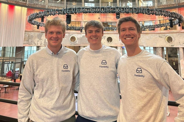 Feedelity gebruikt AI om de recensies te bundelen en kan die op een semi-automatische manier te beantwoorden