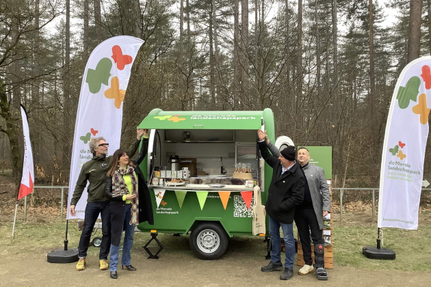 Foodtrailer zet Merode-ondernemers in de kijker