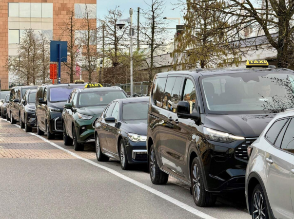 Standplaatsen taxi station Mechelen
