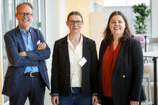 Wendy (midden) richtte met Shelfion een bedrijf op dat met wiskundige modellen de houdbaarheid berekent