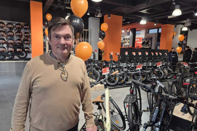 Gerant Olivier in de nieuwe winkel van La Souris in Gent. © sd