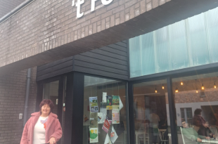 schepen van Senioren Gerda Broeckx aan het LDC. 