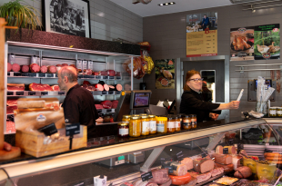 st-pierre-interior-MvROAX1R