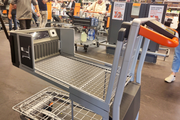 HALLE COLRUYT SMART CART