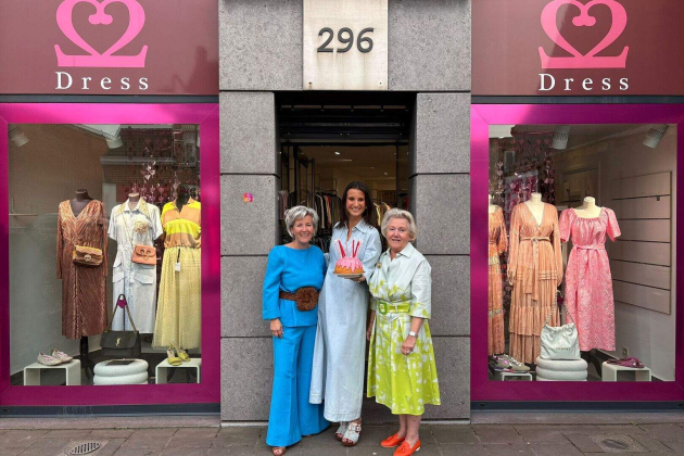 Eve (53), Yvonne (75) en Julie (27)