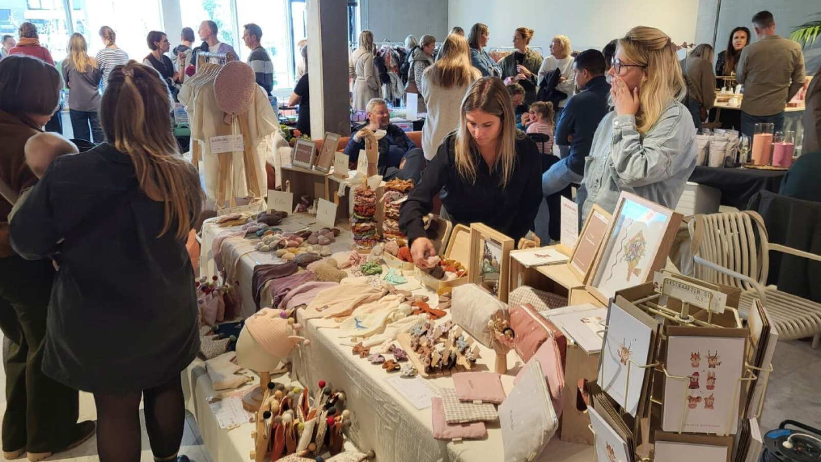 Het wintermarktje van Sjiek lokte vorig jaar in oktober veel belangstellenden, de lente-editie hoopt op minstens evenveel volk.