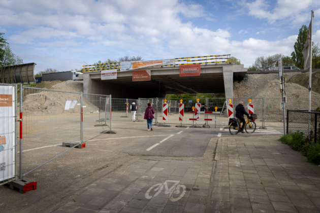 Na een intensieve vijfdaagse heeft Stadsbader Contractors de E313 in Deurne opnieuw opengesteld voor het verkeer.