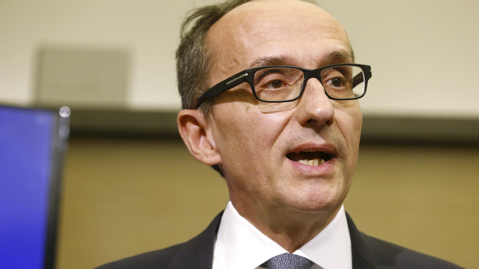 POLITICS KERN RESTRICTED MINISTERS MEET BIOPHARMA
