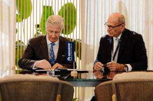 Koning Filip bracht een bezoek aan Renson in Kruisem