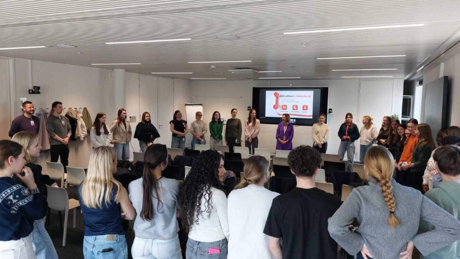 Leerlingen van vier Kempense scholen oefenen hun spreekvaardigheden