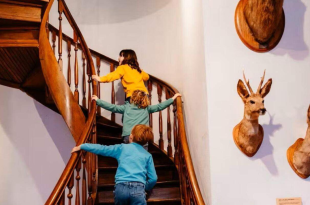 Spelende kinderen in Taxandriamuseum in Turnhout