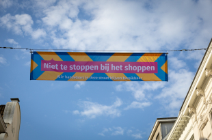 677579-petercelleas_niettestoppenbijhetshoppen-1-c74527-original-1780040002