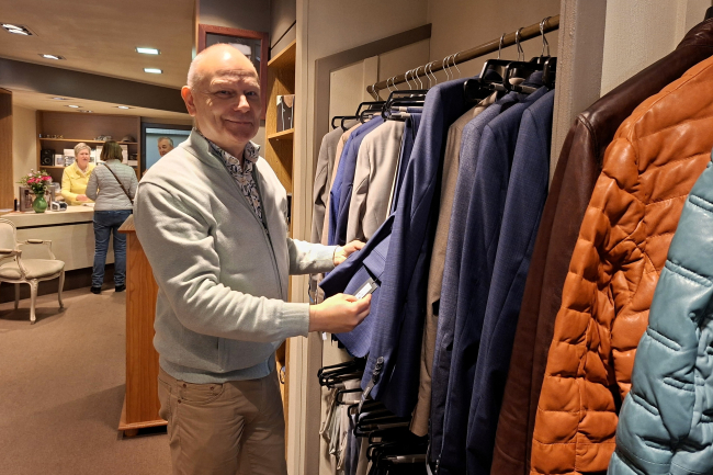 Guy en Vera stoppen na 37 jaar met Taro’s Boetiek in Onze-Lieve ...