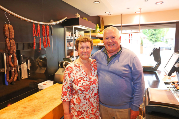 Johan De Munck en zijn vrouw Marleen Bellemans zetten op 27 juni een punt achter 65 slagerij De Munck_