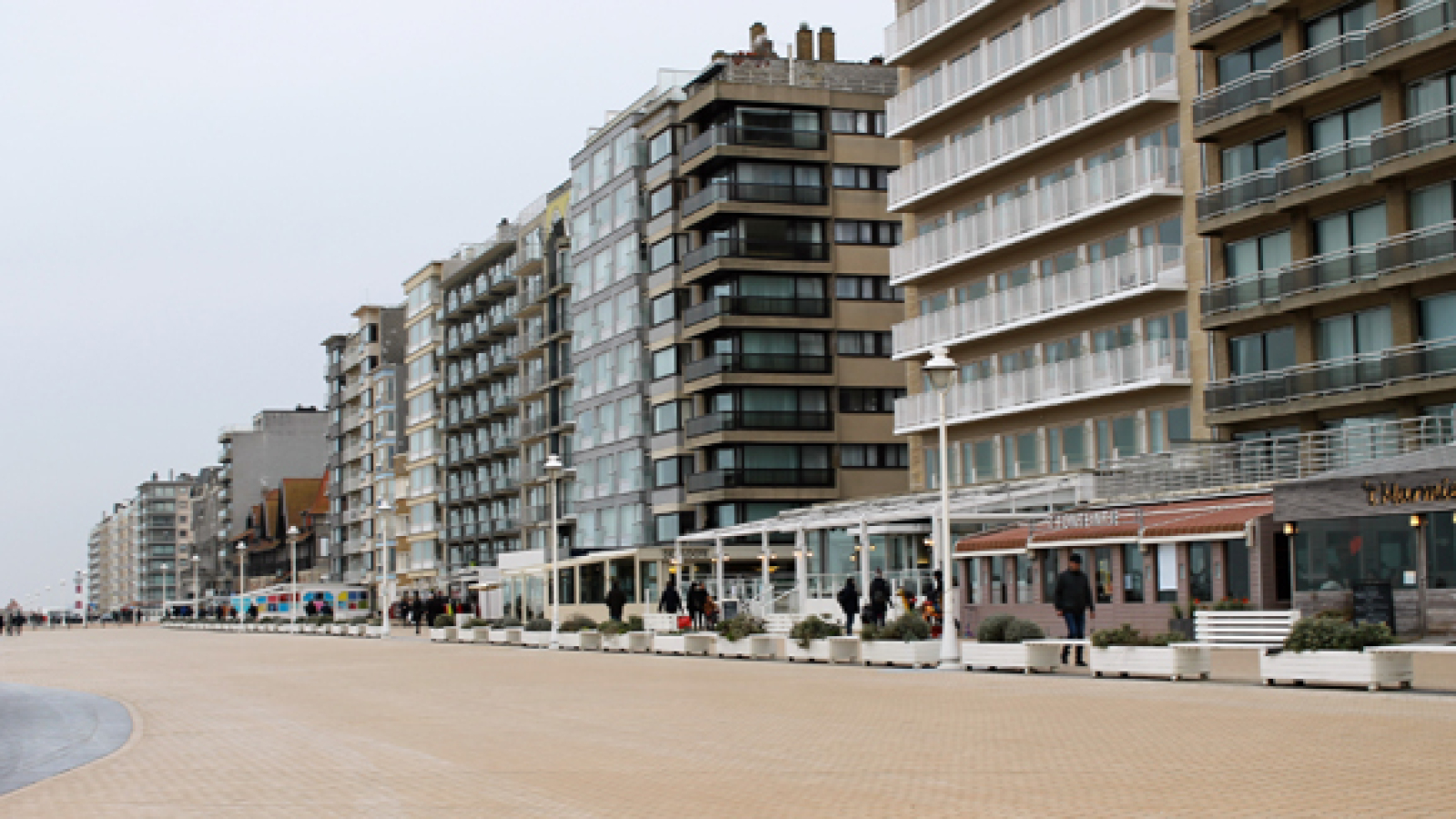 Nieuwpoort-zeedijk