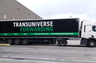 Transunivers Camion 2 – side kaai 4 (1) (002)