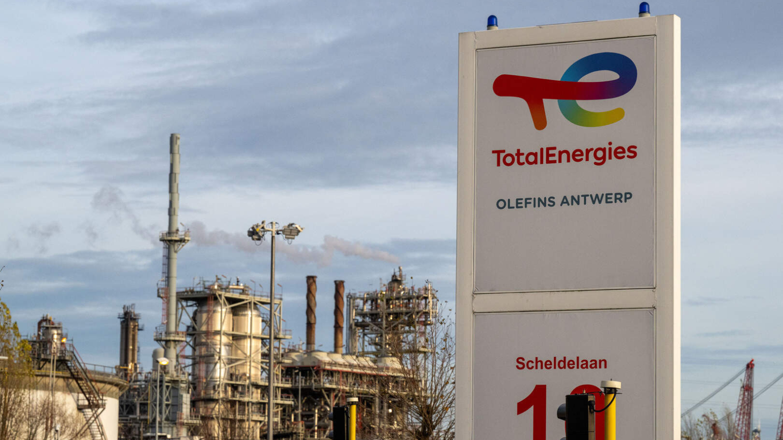 Verhoogde fakkelactiviteit bij TotalEnergies in Antwerpse haven