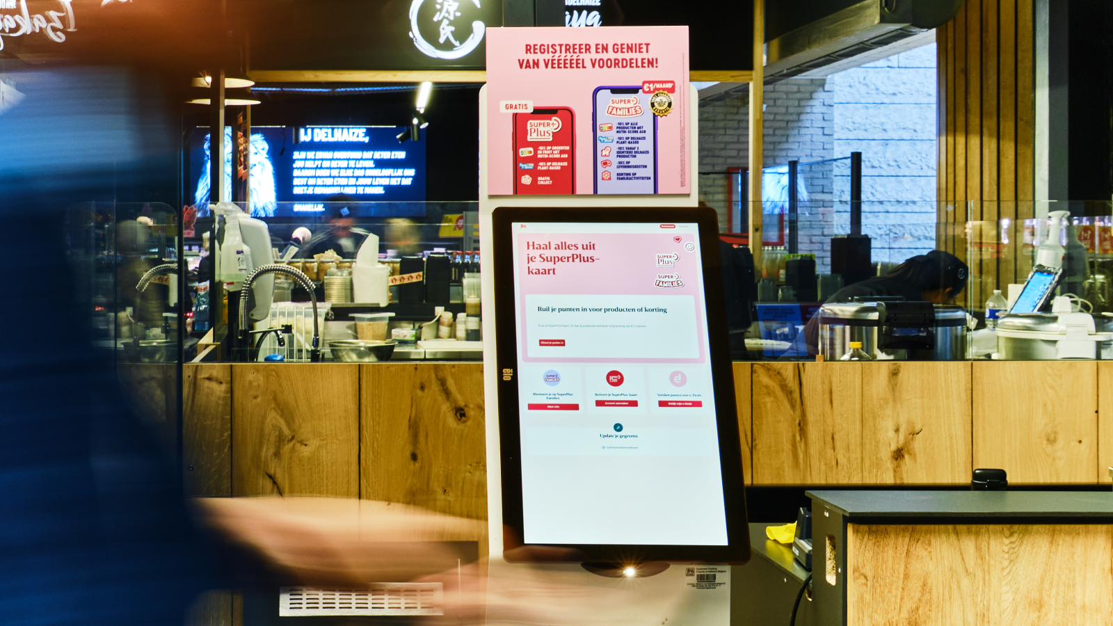 Delhaize vernieuwt 605 selfservicekiosken in zes weken met hulp van DOBIT uit Olen