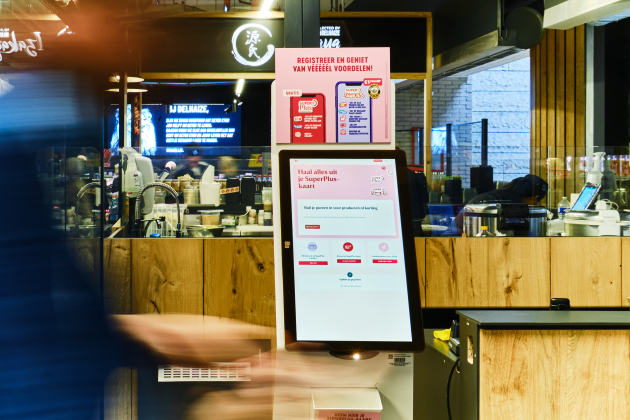 Delhaize vernieuwt 605 selfservicekiosken in zes weken met hulp van DOBIT uit Olen