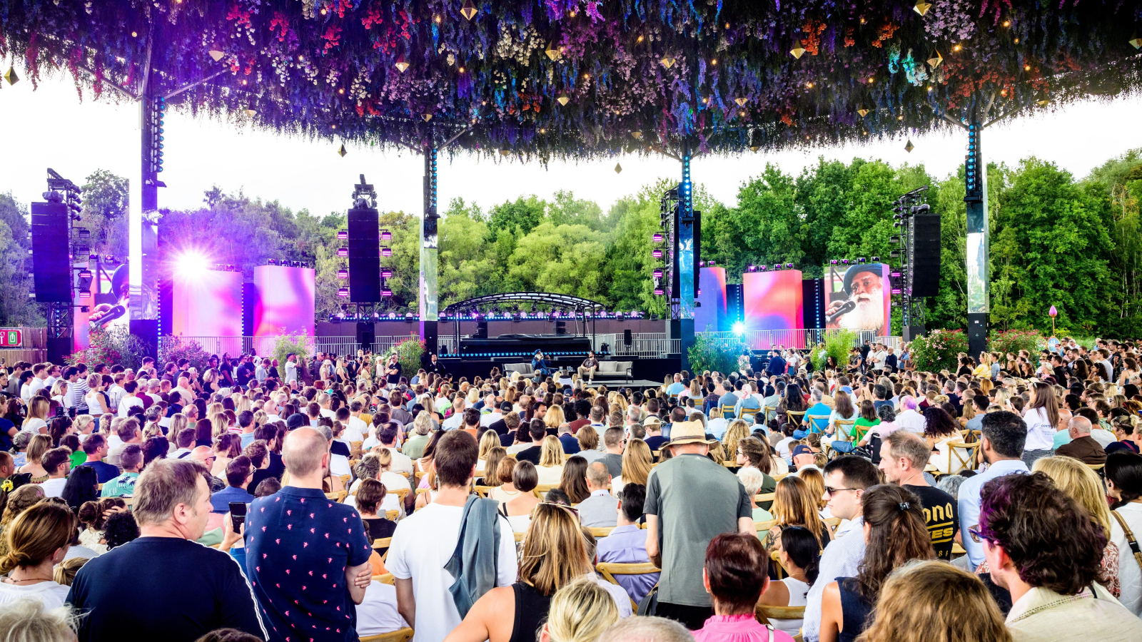 wereldberoemde meditatiecoach Sadghuru komt spreken op Tomorrowland