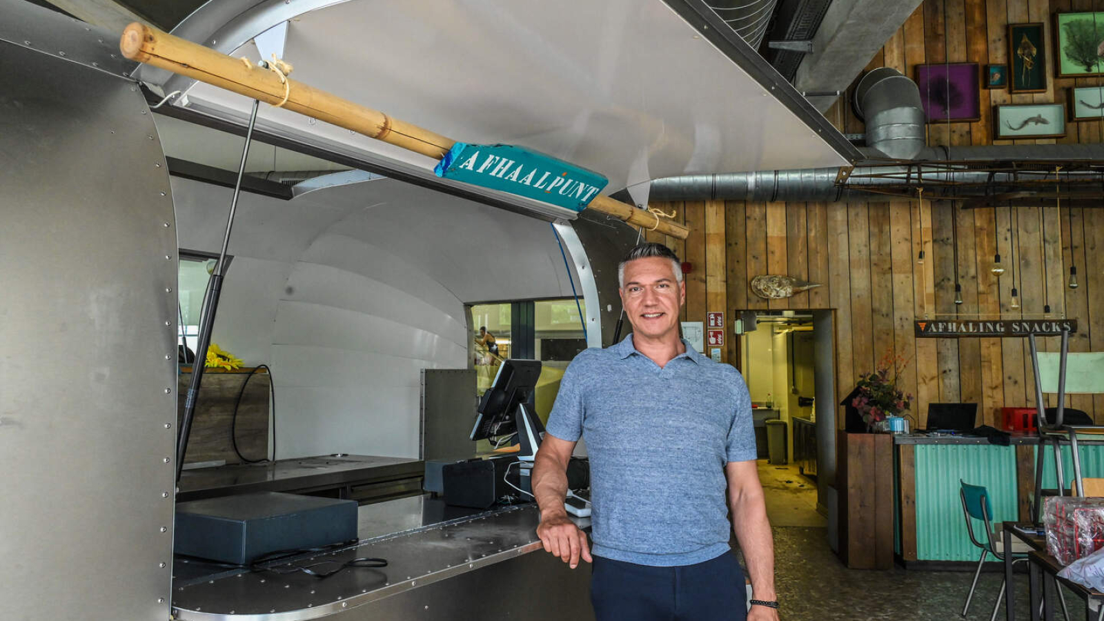 Pascal Zafiropoulos nieuwe tijdelijke eigenaar van de cafetaria van het zwembad